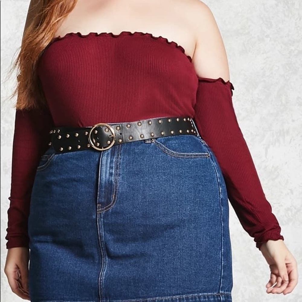 Forever 21+ off the shoulder ribbed knit shirt